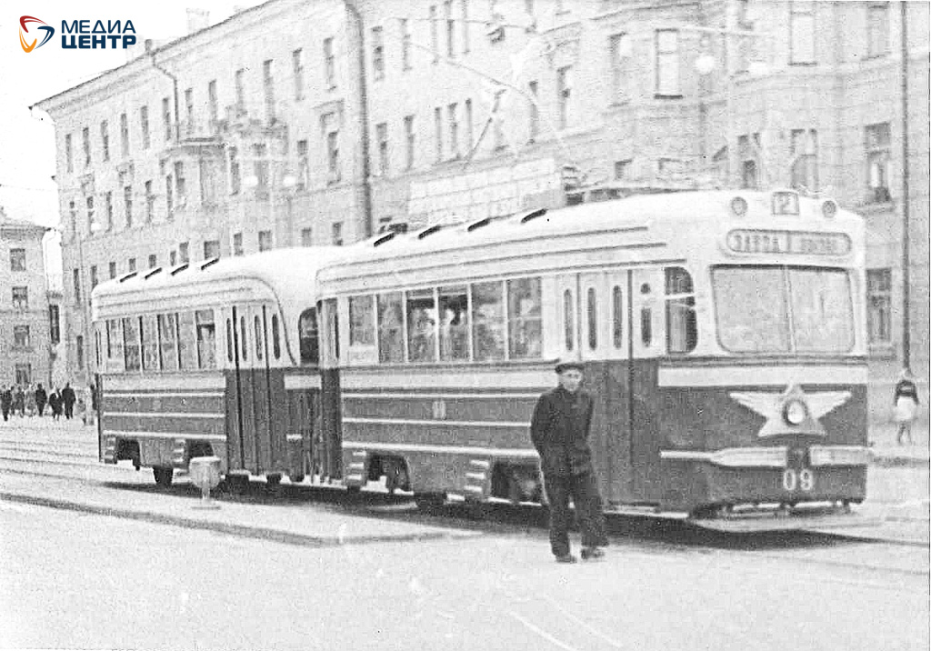 трамвай Металлургов фото из архива.jpg