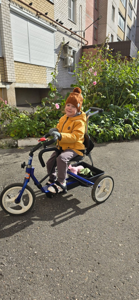 торопыжка Кира дцп 3 фото предоставлено Лидией Безхмел.jpg