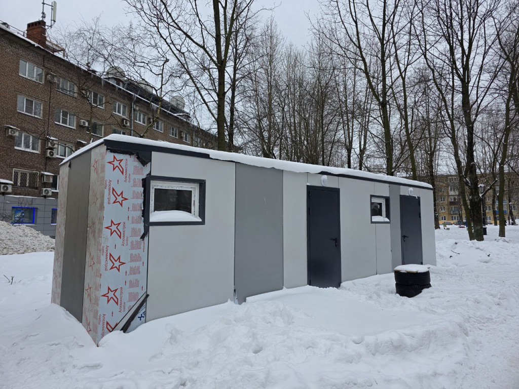 туалет Ленина у Радуги.jpg