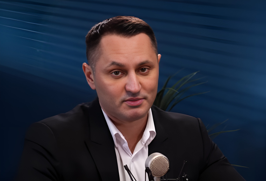 Александр Вронский (2).jpg