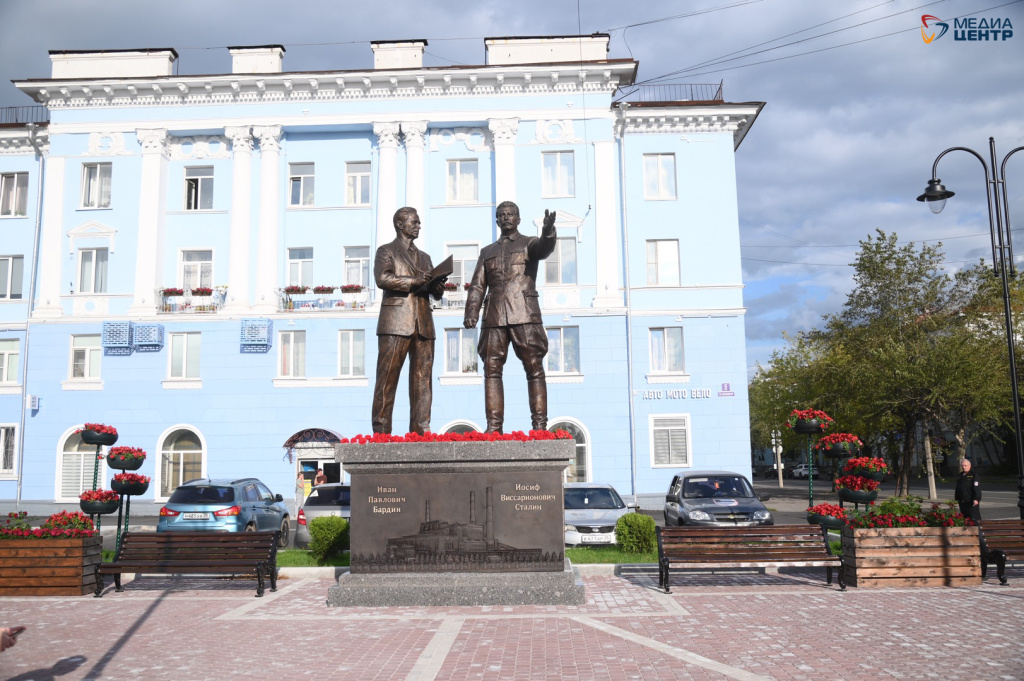 TAS_5140.jpg TAS_5140.jpg