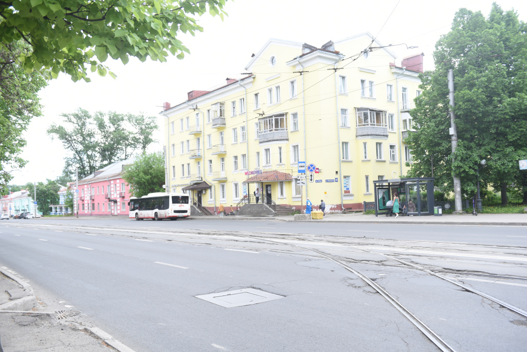 M0L_2421.JPG