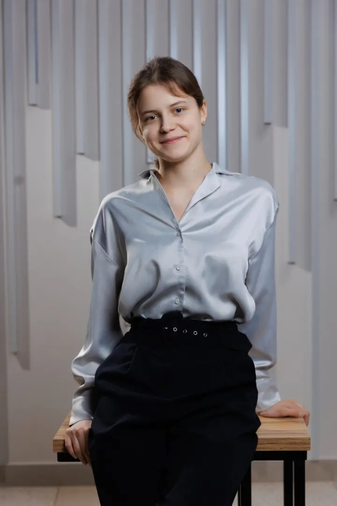Olesya-Blinova-nabrala-300-ballov-po-trem-predmetam-na-YeGE-profilnoi-matematike-russkomu-yaziku-khimii2.jpg