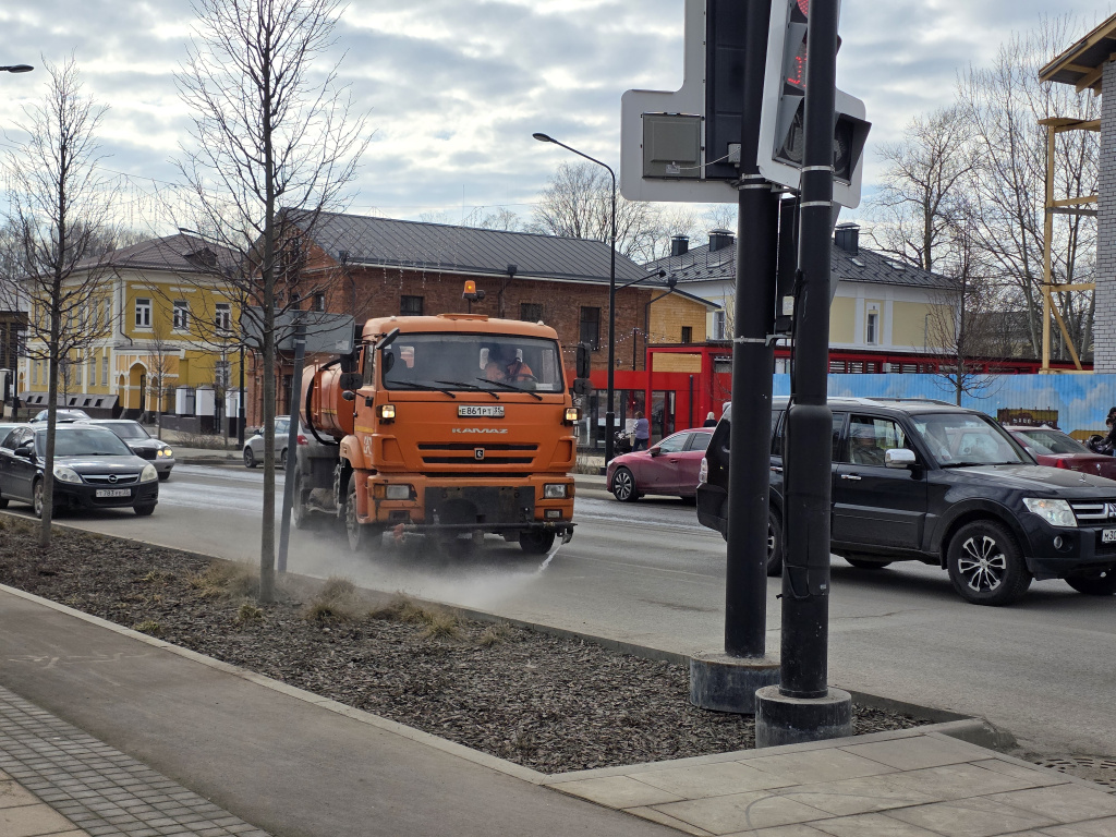 _полив мытье мойка дорог уборка города.jpg _полив мытье мойка дорог уборка города.jpg