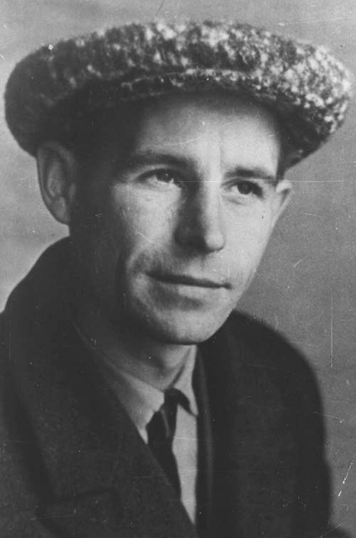 6 Рубцов в кепке.jpg