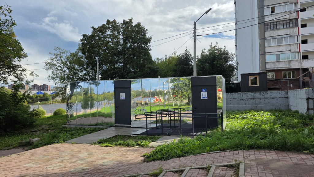 _туалет зеркальный Курсантская набережная.jpg _туалет зеркальный Курсантская набережная.jpg