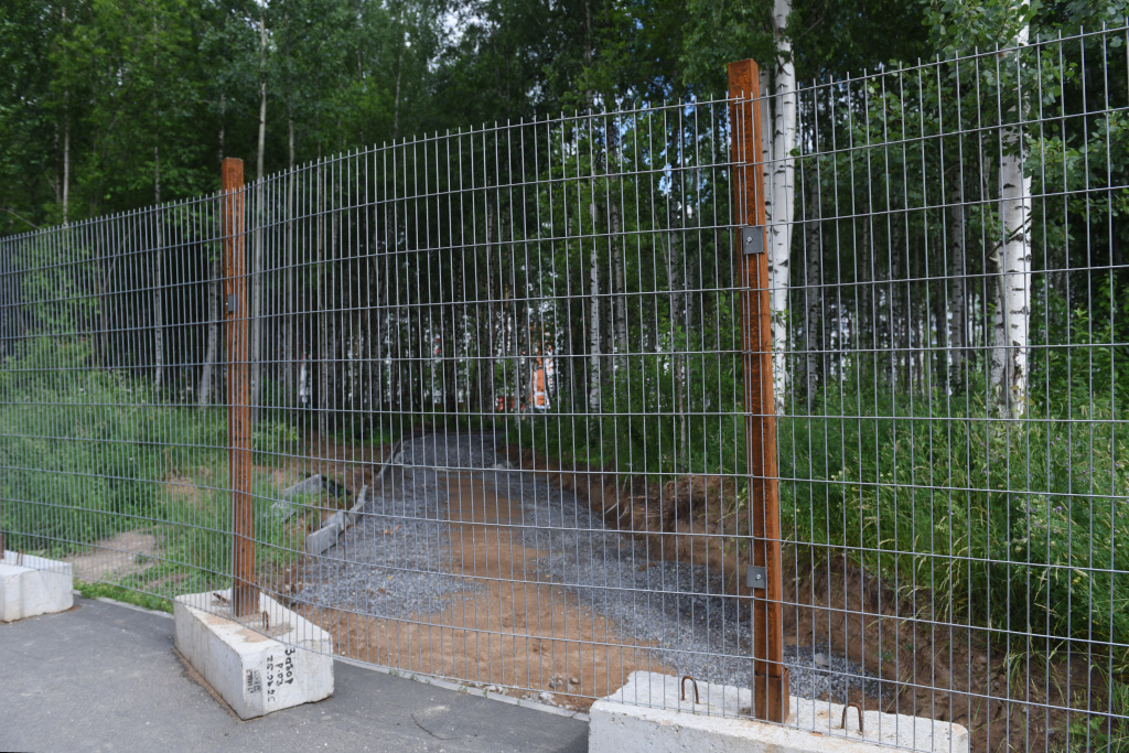 парк в 107 микрорайоне стройка 2.JPG