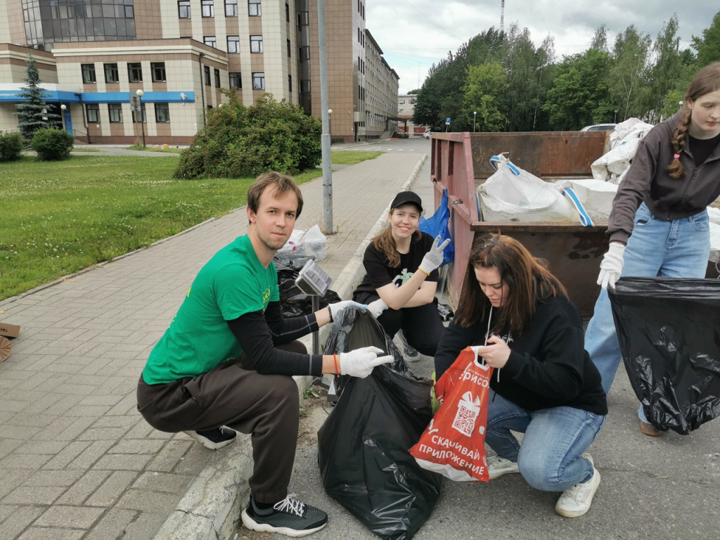 Дмитрий Садоков.jpg Дмитрий Садоков.jpg