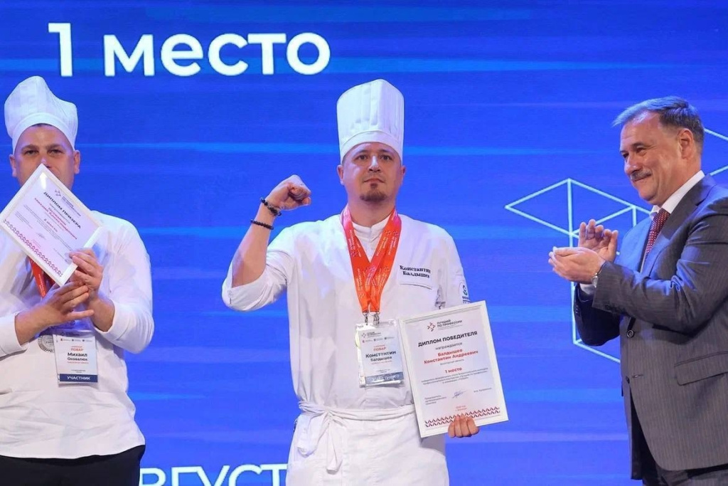 повар Балдышев фото vk.comСЛЭШdepzan35.jpg повар Балдышев фото vk.comСЛЭШdepzan35.jpg