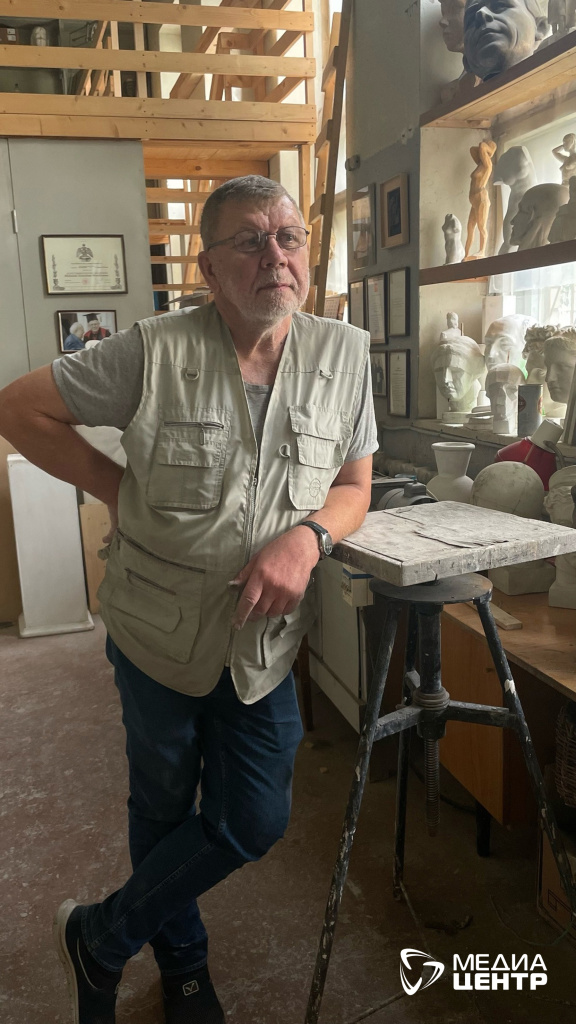 скульптор Шебунин фото Надежда Лещук (2).jpg