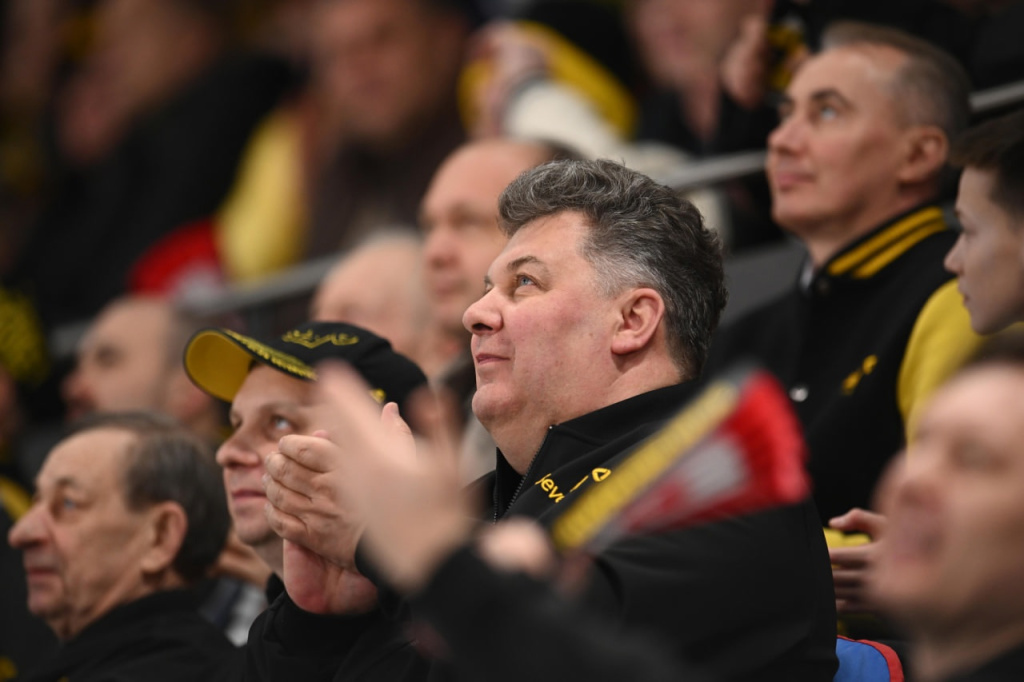 Германов на хоккее фото Александр Коркка.jpg Германов на хоккее фото Александр Коркка.jpg